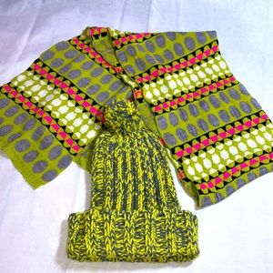 Hat & scarf by Echo pom-pom knit soft ski beanie lime neon yellow winter lemon